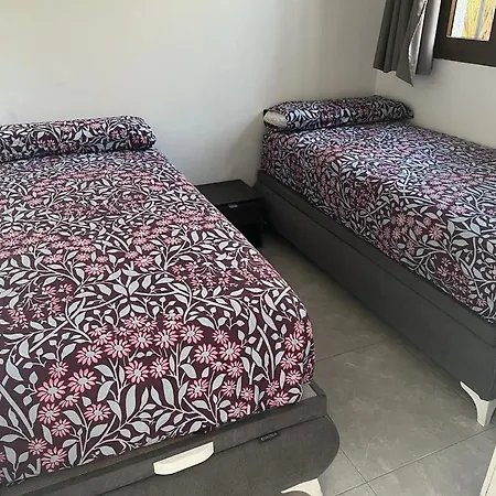Apartament Duplex-bungalow In Playa De Americas,3 Minutes Near The Beaches In Tenerife