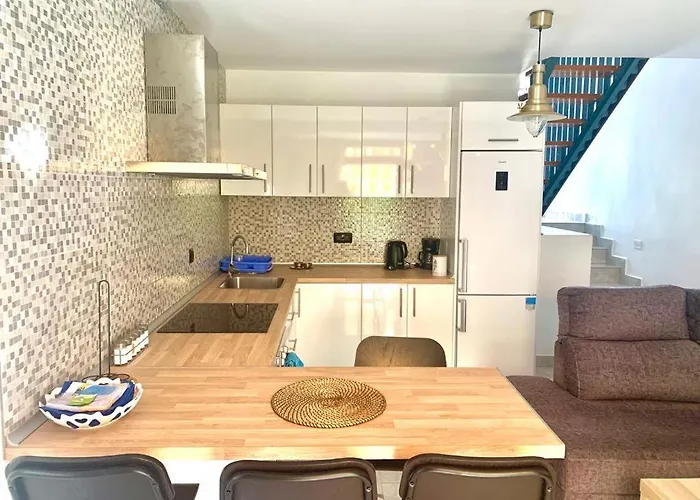 Daire Duplex-bungalow In Playa De Americas,3 Minutes Near The Beaches In Tenerife Playa de las Américas